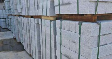 南宁芝麻白路牙石，路侧石