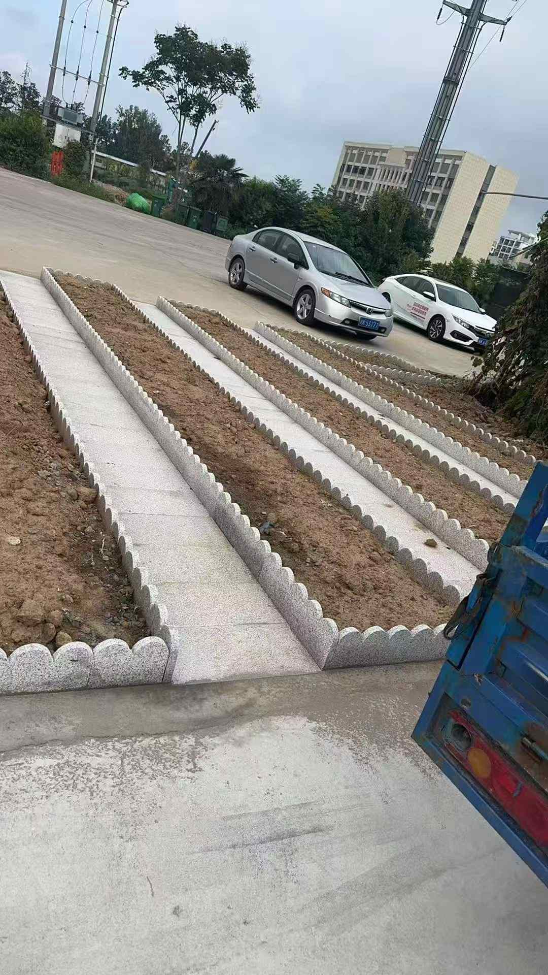 南宁芝麻白花边石