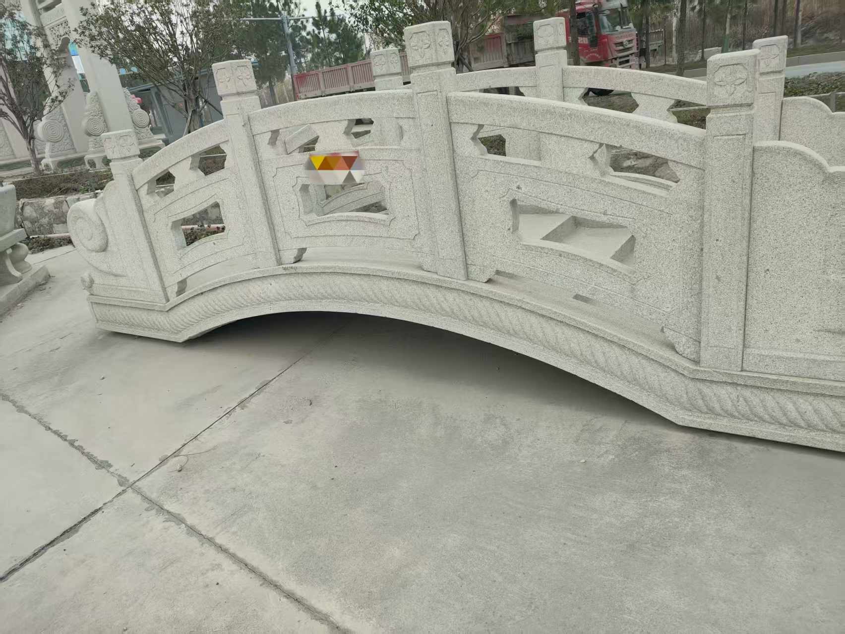 南宁芝麻白拱桥，石桥