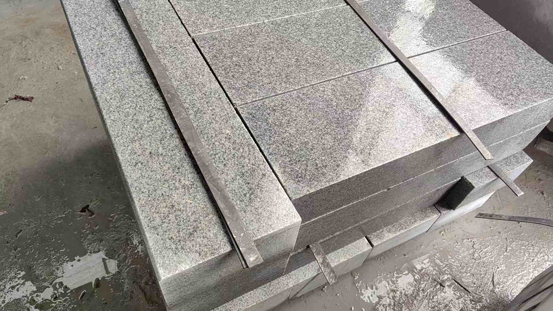 南宁芝麻灰 芝麻白 路牙石 路侧石 马路牙子